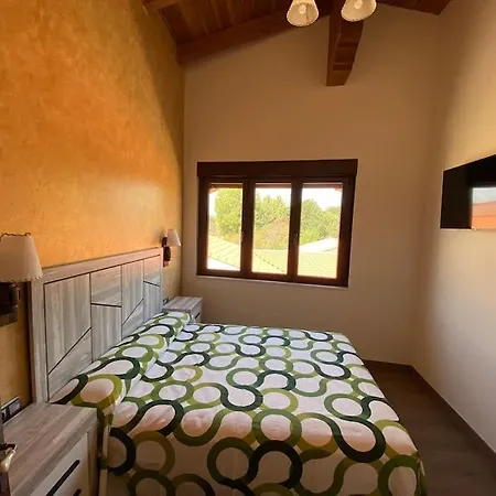 Casa Enrique: Familias Y Grupos! Murias de Pedredo